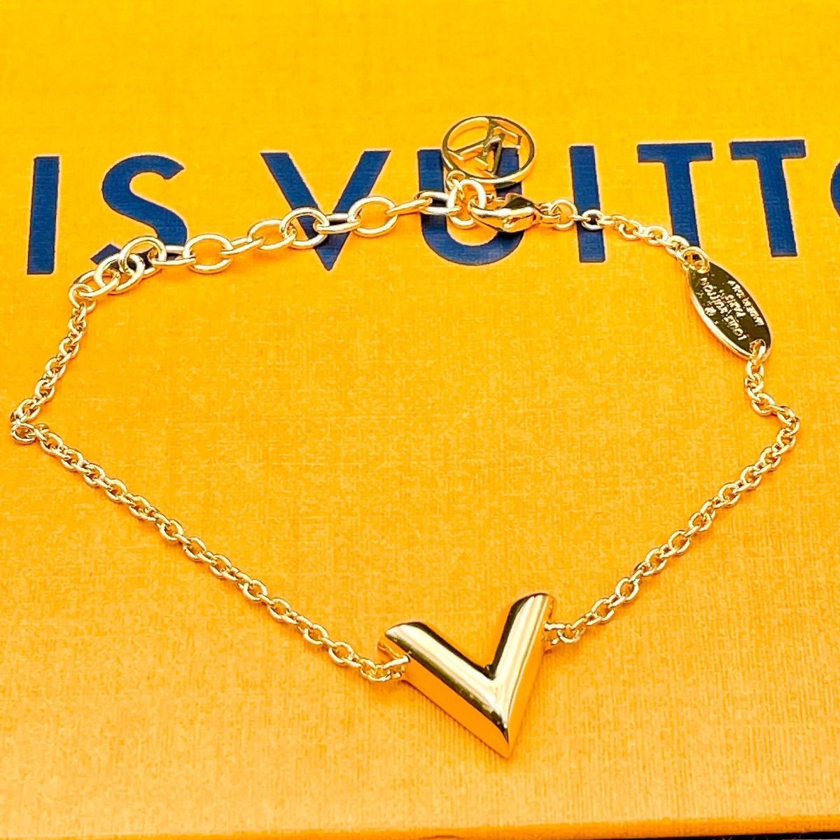 ◇ルイヴィトン◇新品仕上済 LOUIS VUITTON M61084 エセンシャルV ブレスレット ゴールド ブランド OB0290