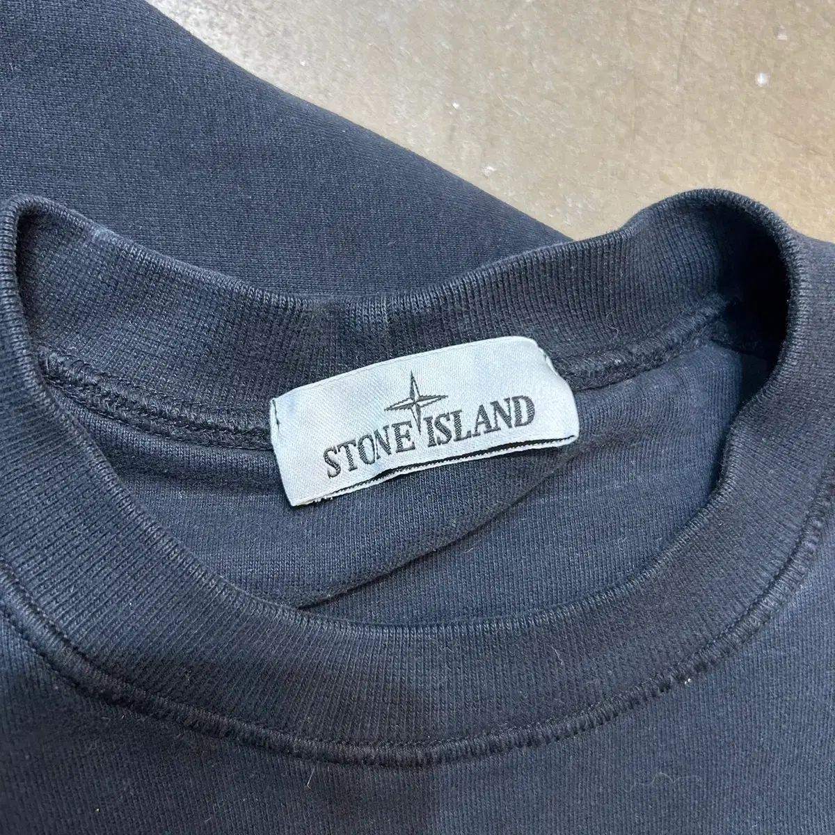 M STONE ISLAND ストーンアイランド ワッペン ブラック スウェット 