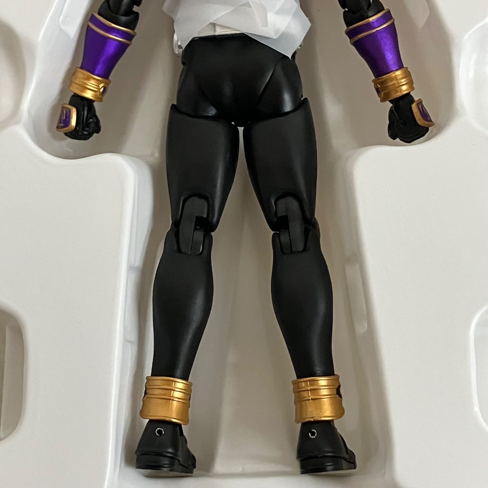 中古 仮面ライダークウガ ライジングタイタン 真骨彫製法 S.H.Figuarts 