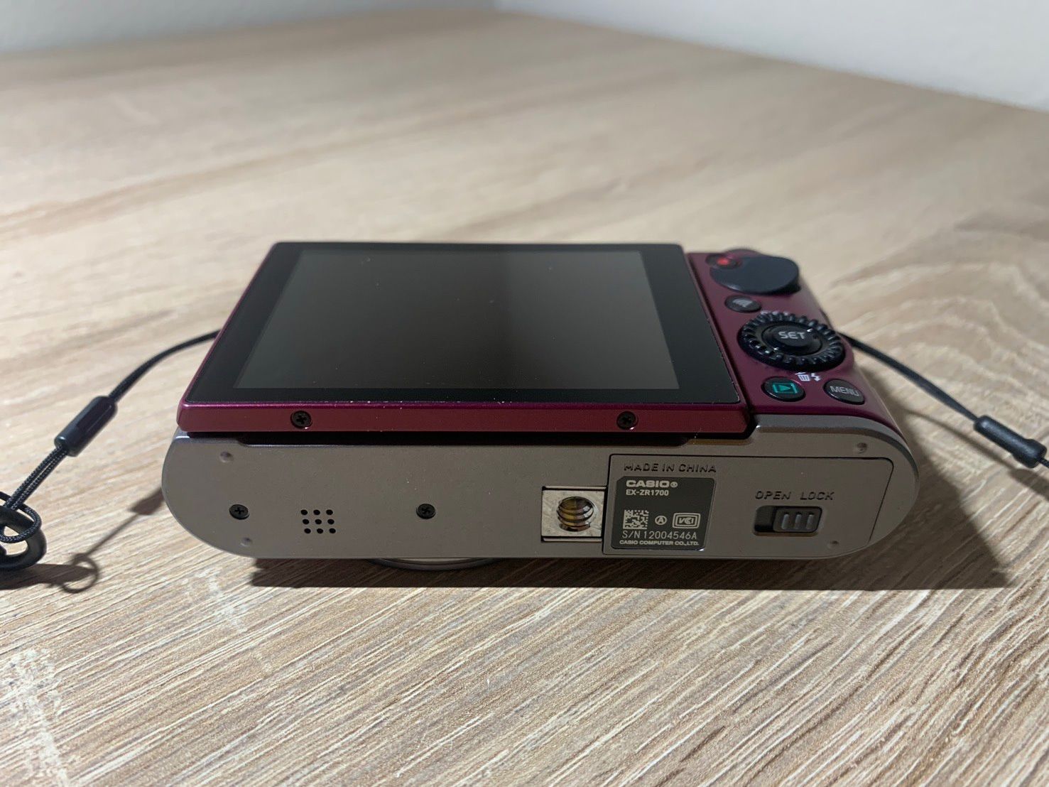 1396 Casio EXILIM EX-ZR1700 ワインレッド デジカメ 動作確認済み【コ