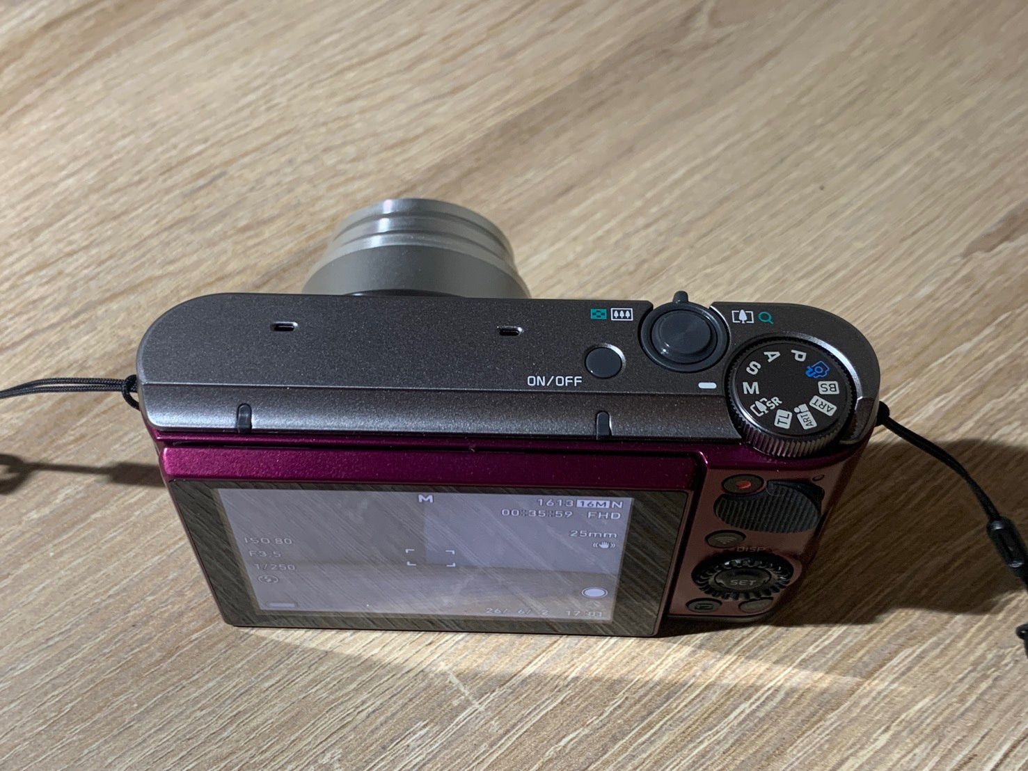 1396 Casio EXILIM EX-ZR1700 ワインレッド デジカメ 動作確認済み【コ 