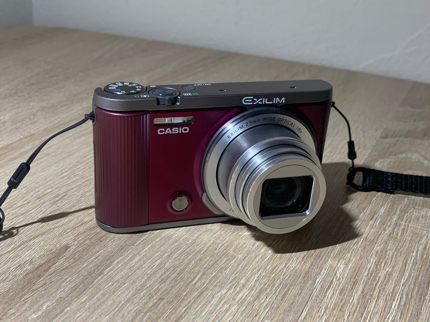 1396 Casio EXILIM EX-ZR1700 ワインレッド デジカメ 動作確認済み【コ
