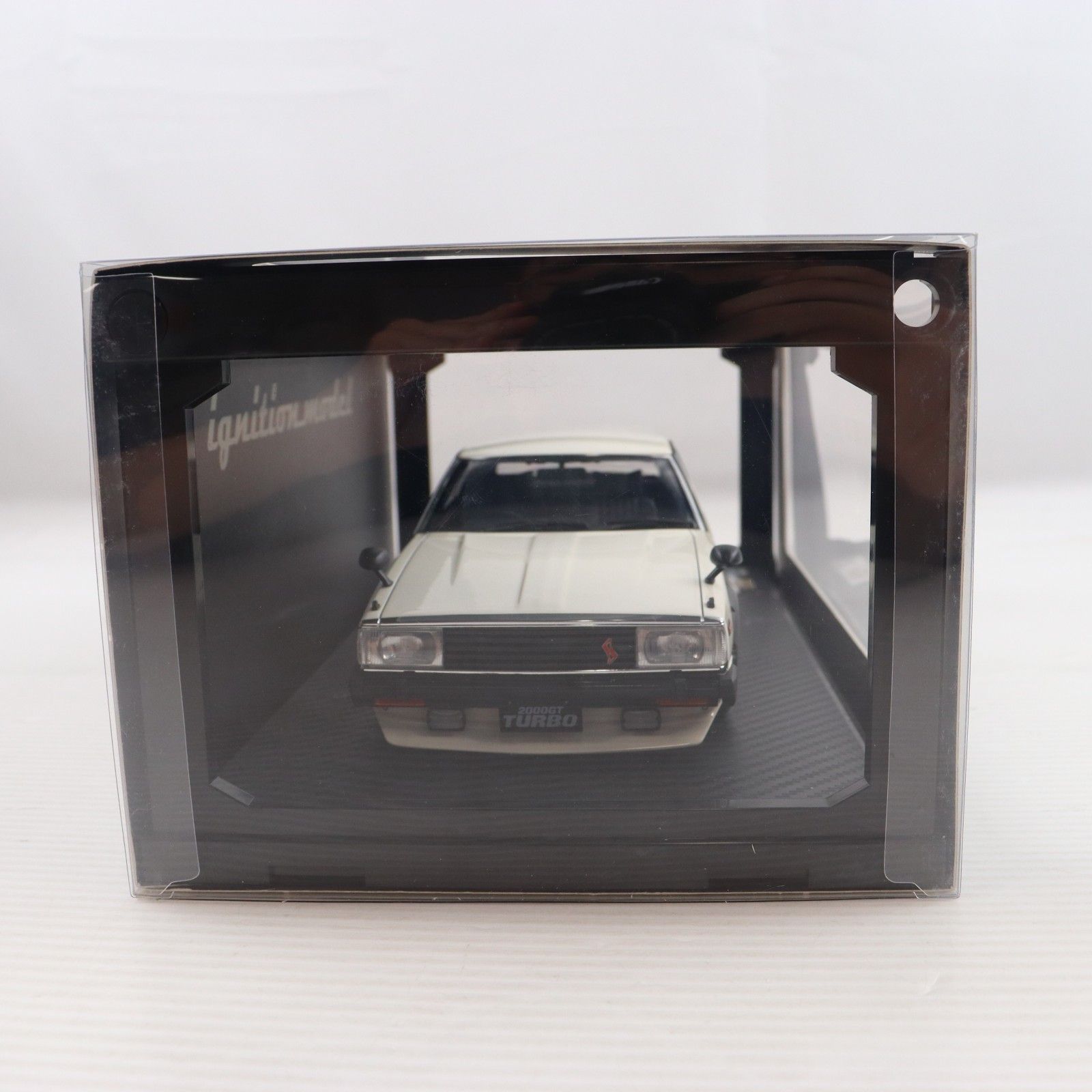 1/18 Nissan Skyline(スカイライン) 2000 Turbo GT-ES C211(ホワイト