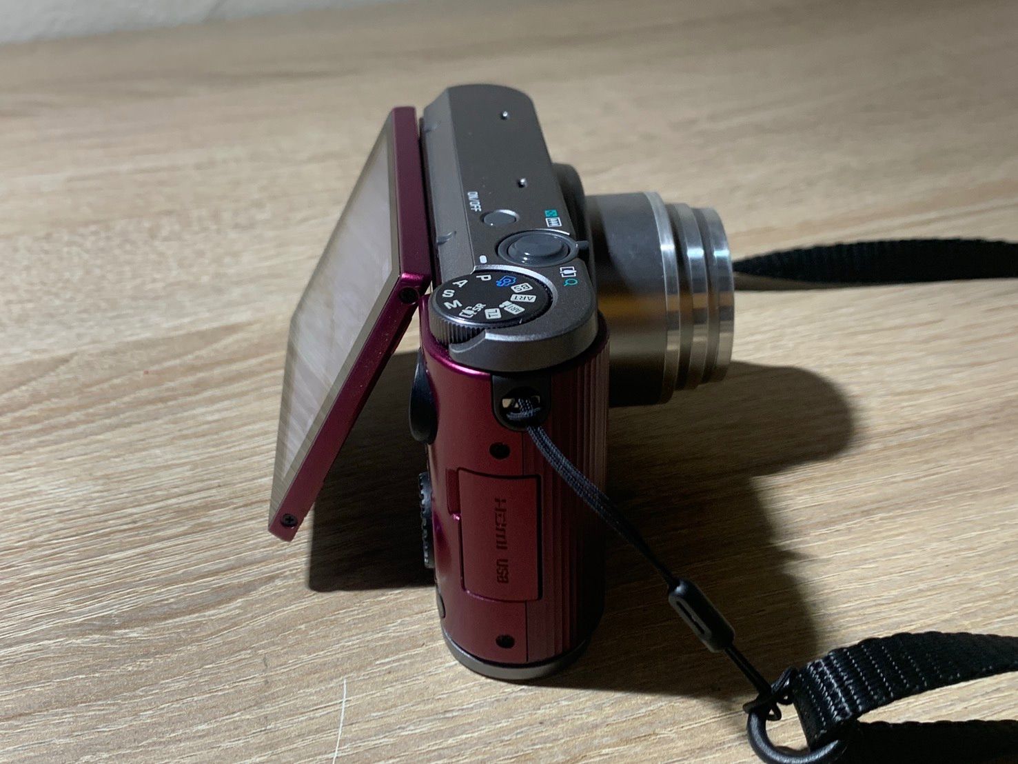 1396 Casio EXILIM EX-ZR1700 ワインレッド デジカメ 動作確認済み【コ