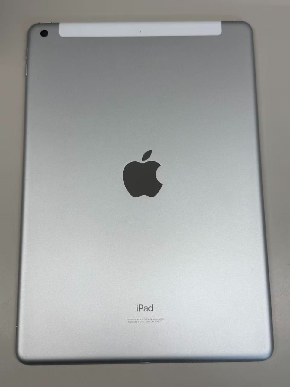 美品 iPad 第9世代 64GB シルバー SIMフリー - メルカリ
