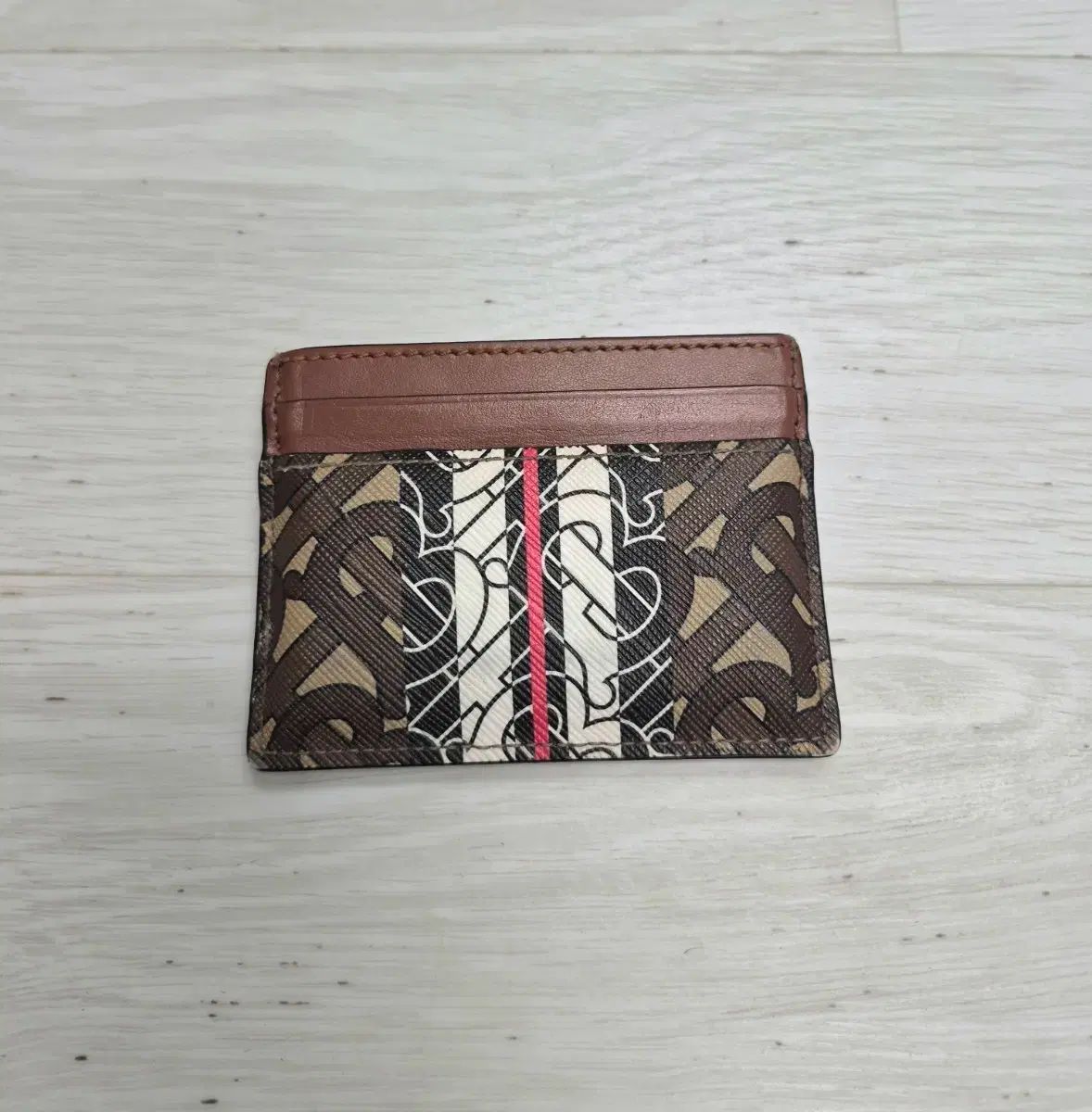 (正規品) バーバリー カードウォレット //状態良好