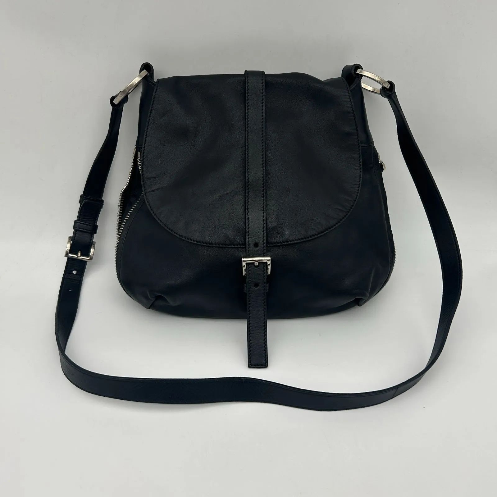 PRADA （プラダ）レザー ショルダーバッグ【中古】
