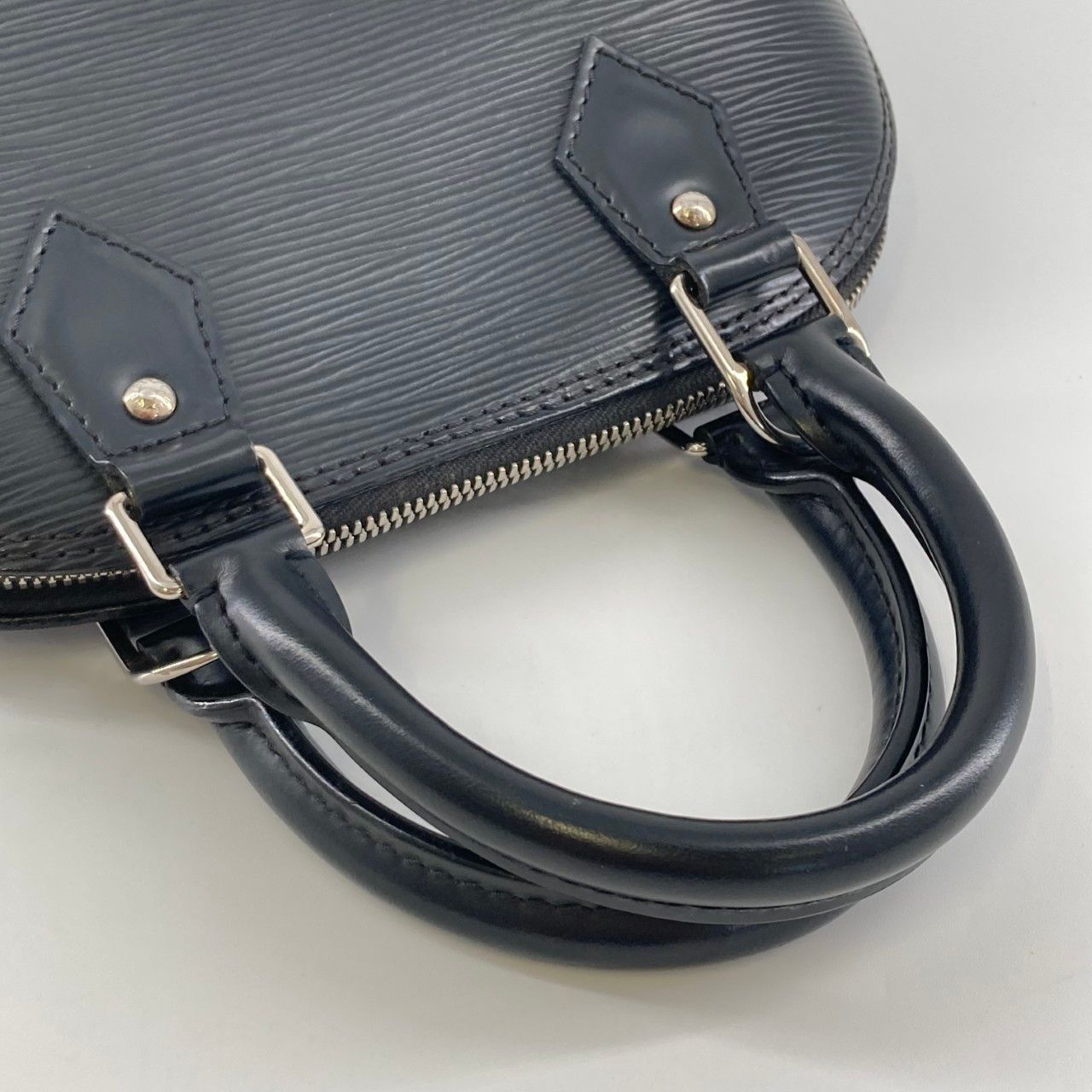 LOUIS VUITTON（ルイ・ヴィトン） アルマ BB エピレザー M40862