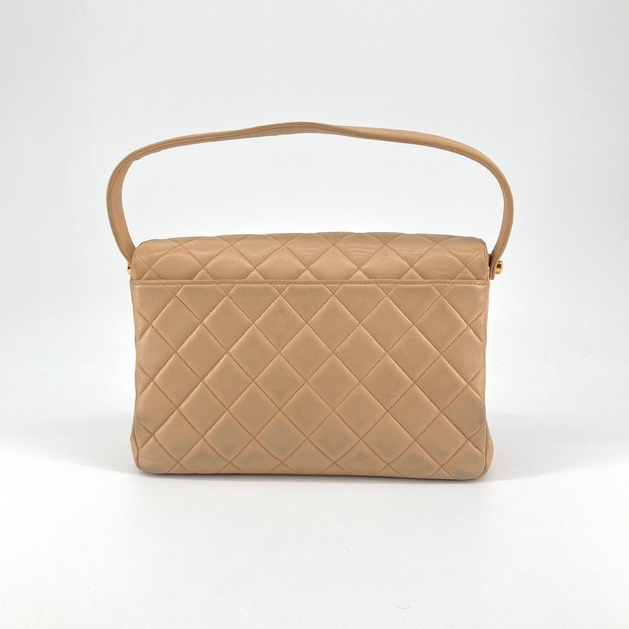 CHANEL シャネル マトラッセ ショルダーバッグ ヴィンテージ ベージュ CHANEL（シャネル） マトラッセ ショルダーバッグ ベージュ - メルカリ