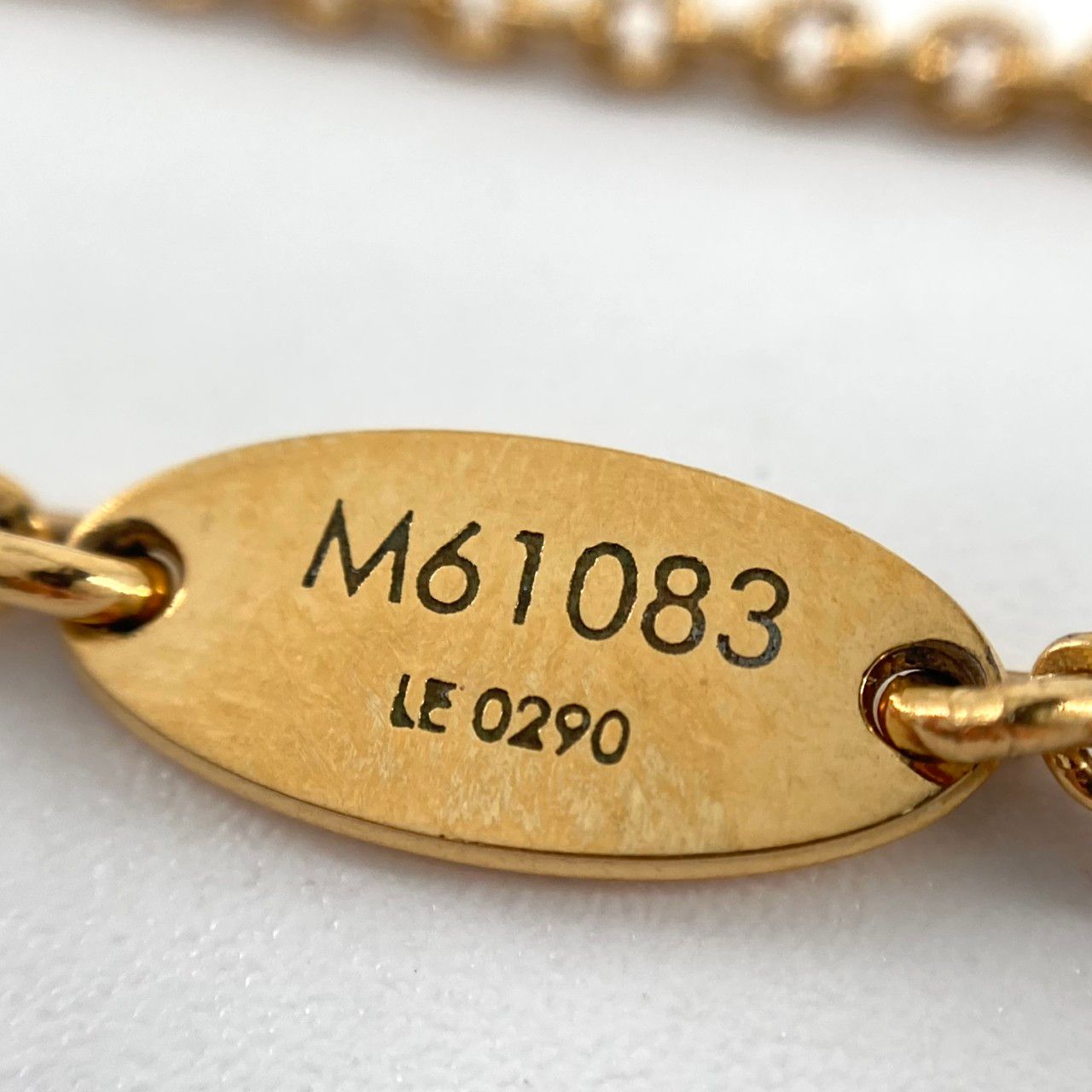 LOUIS VUITTON（ルイ・ヴィトン） エセンシャルV M61083 ネックレス