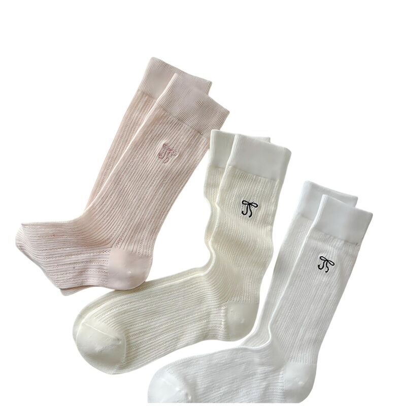 アンナカシ レディース アンダーウェア 靴下 リブ 刺繍 ニット AnnaKaci 3Pairibbed Crew Sockset with Subtlembroideredetail Soft St