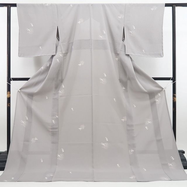 新品・夏小紋】絽 兎 夏着物 正絹 仕付け糸付 tomihisa“お洒落自慢に