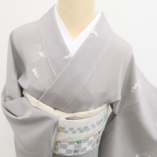 新品・夏小紋】絽 兎 夏着物 正絹 仕付け糸付 tomihisa“お洒落自慢に
