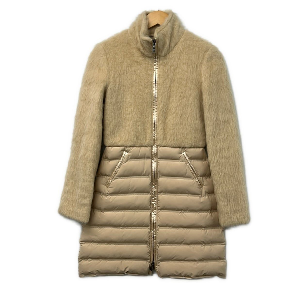 EMPORIOARMANI(エンポリオアルマーニ) コート サイズITA 36 レディース美品 - ベージュ 長袖/中綿/秋/冬