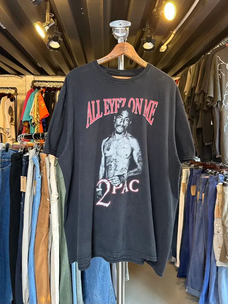 105 トゥーパック 2pac ラッパー プリンティング Tシャツ