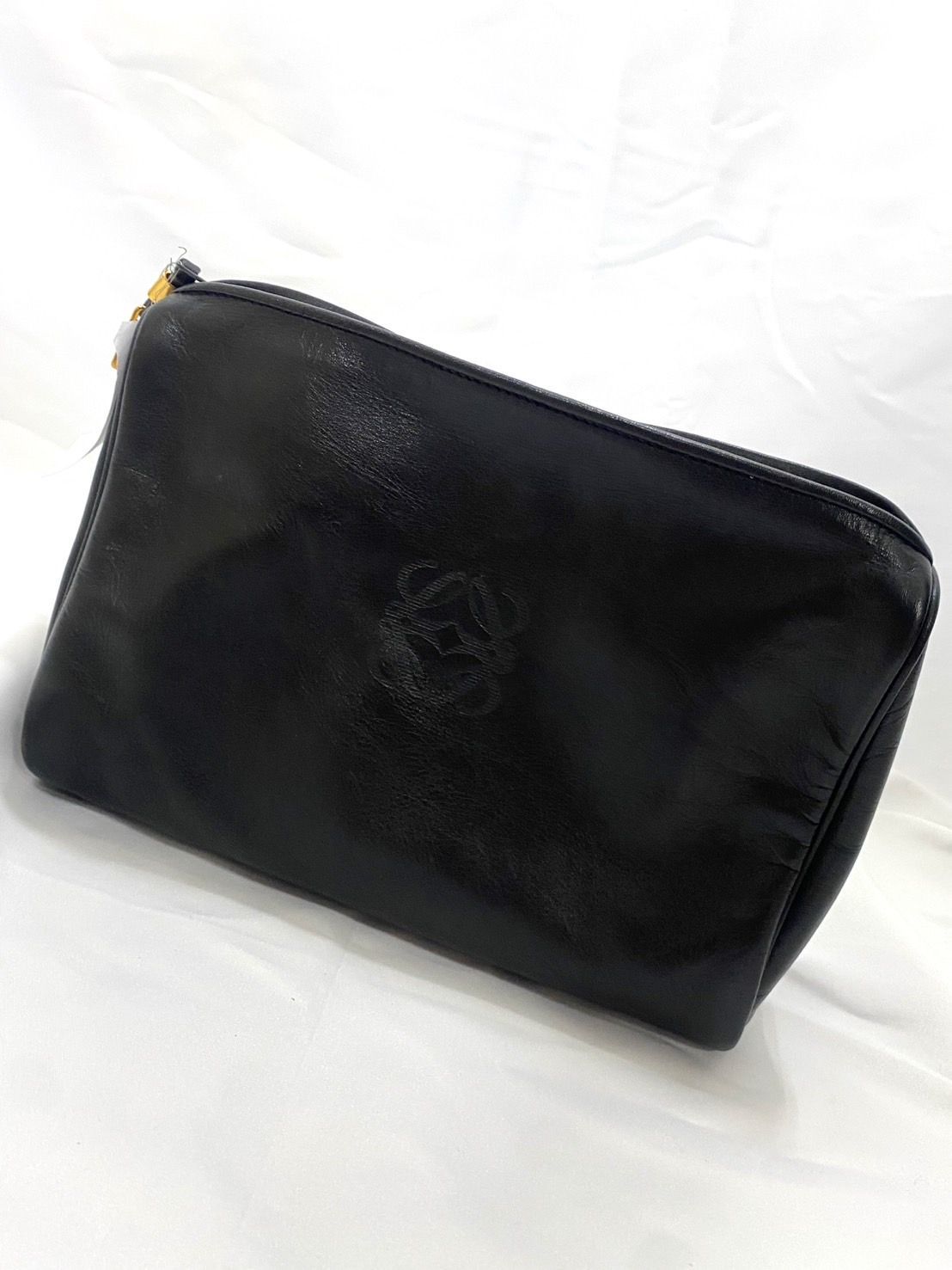 ロエベ LOEWE ポーチ クラッチバッグ セカンドバッグ アナグラム 黒