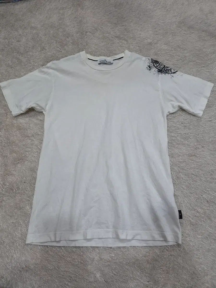 STONE ISLAND ストーンアイランド 半袖Tシャツ