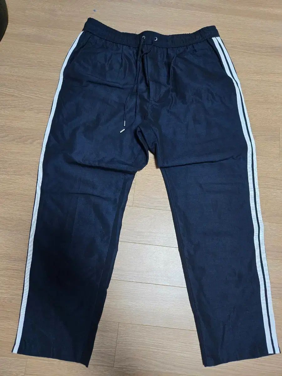 正規品 グッチ バンディング ズボン