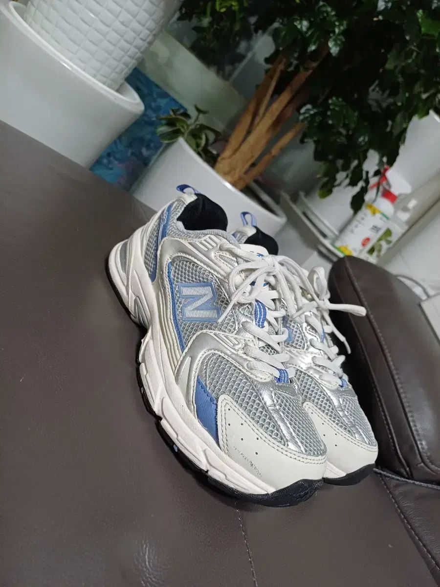 ニューバランス 530 シルバー ブルー 235