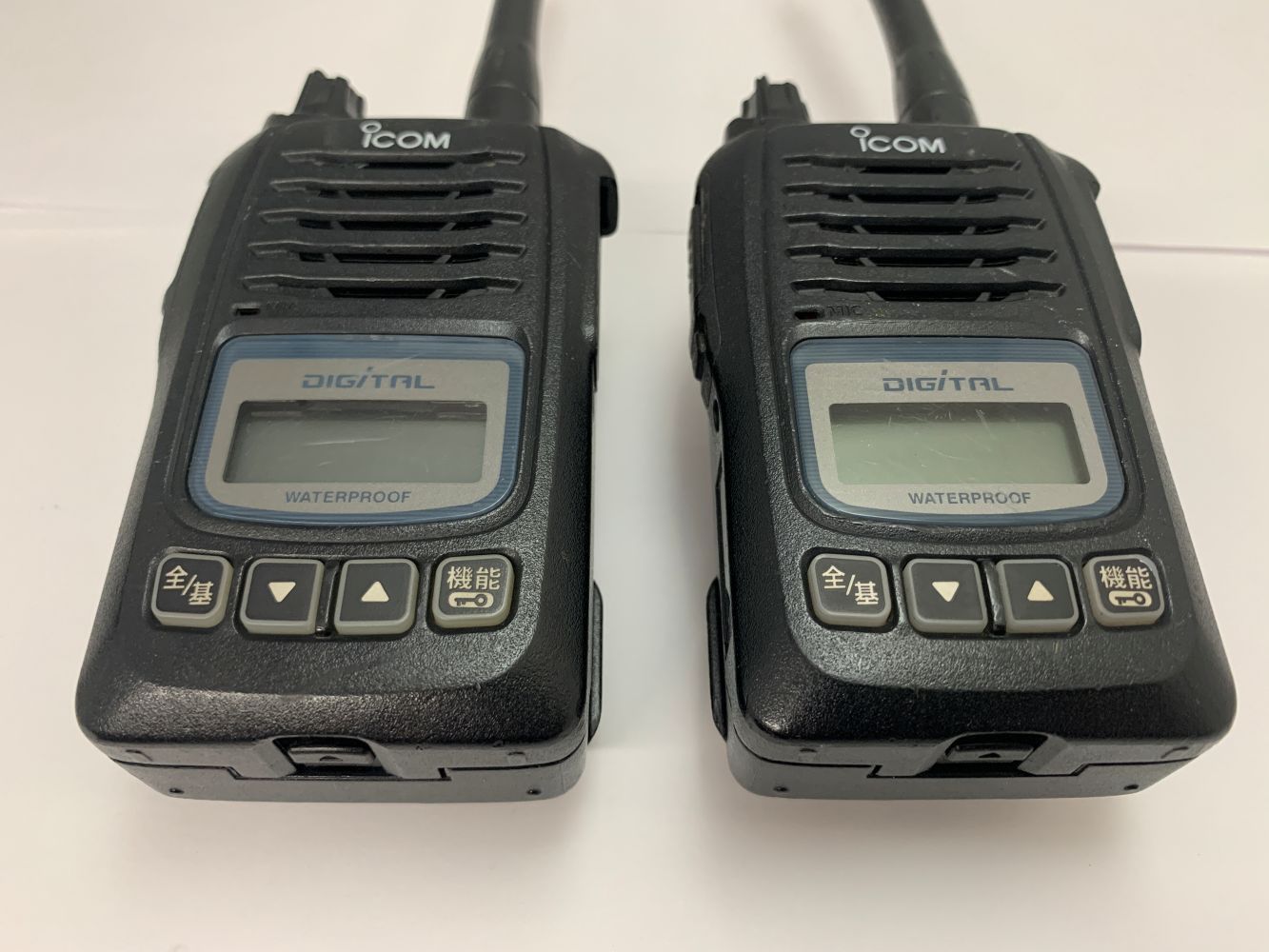 アイコム　デジタル簡易無線　登録局　D60 5W 2台セット □中古□送料無料□2台セット□アイコム D60 デジタル簡易無線機5W