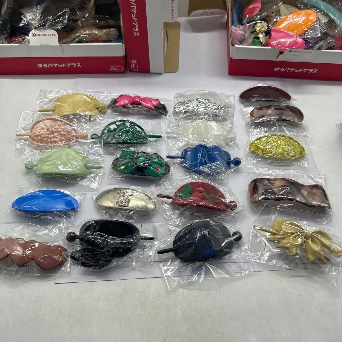 昭和レトロ　当時物　レア　ヘアアクセサリー 大量まとめ売り　コレクション　① 大量】昭和レトロ バレッタ 髪留め 20点セット まとめ売り ゆう