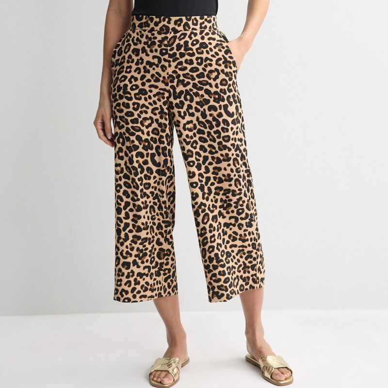 ナインウェスト レディース ボトムス カジュアルパンツ ワイドレッグ プチ Petite Nine West PullOn Wide Leg Cropants Tan Wild Cheetah タン