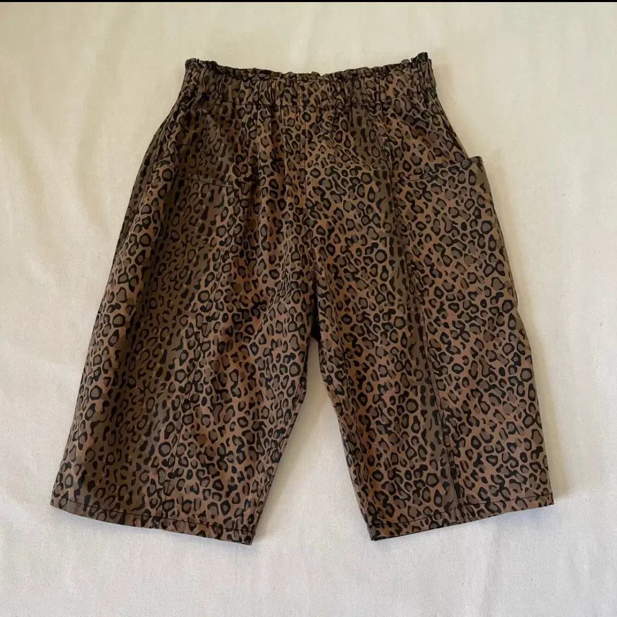 남2서8 ヒョウ柄 レオパード パータン ショートパンツ