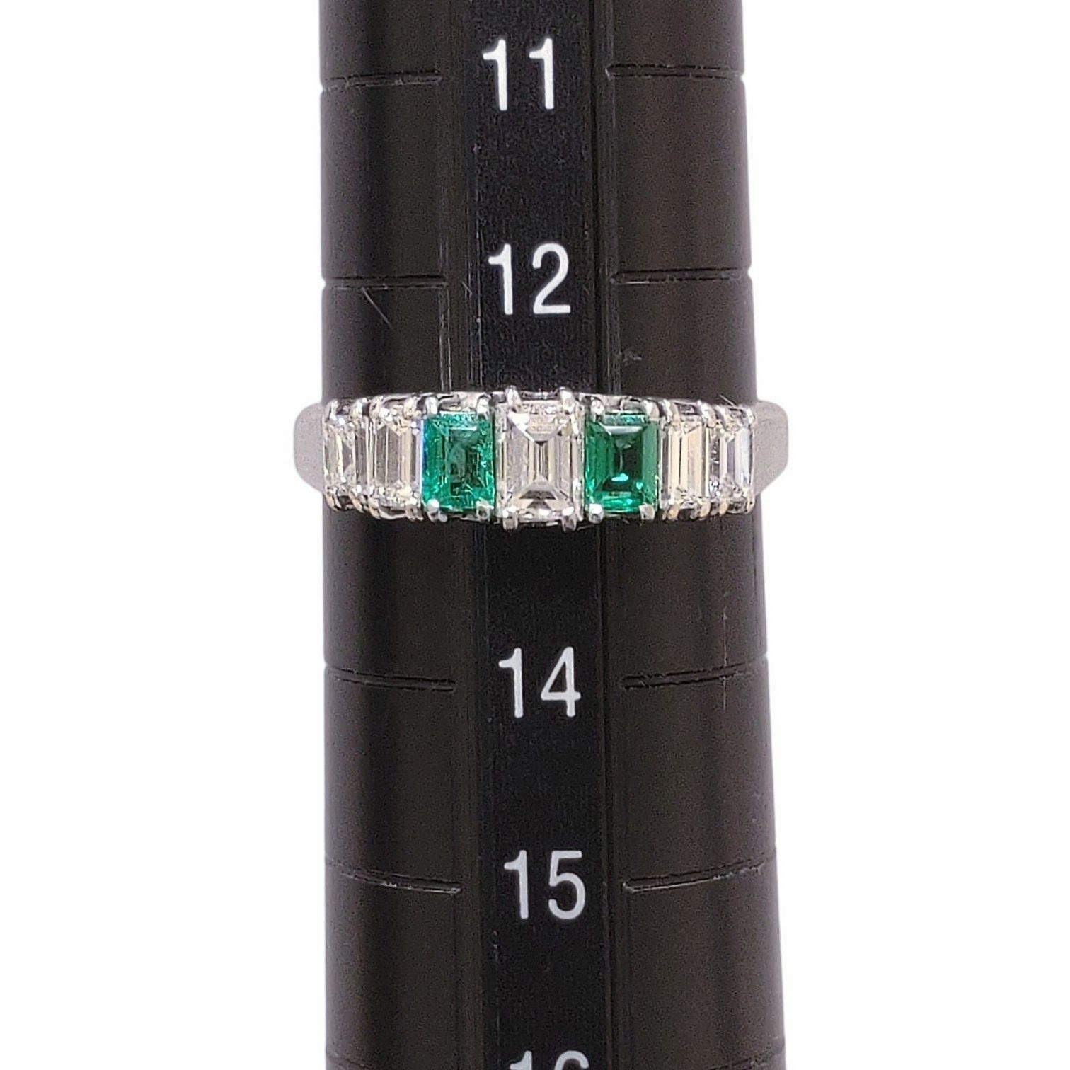 Pt900 エメラルド0.24ct ダイヤモンド0.62ct 一文字リング【K1470 
