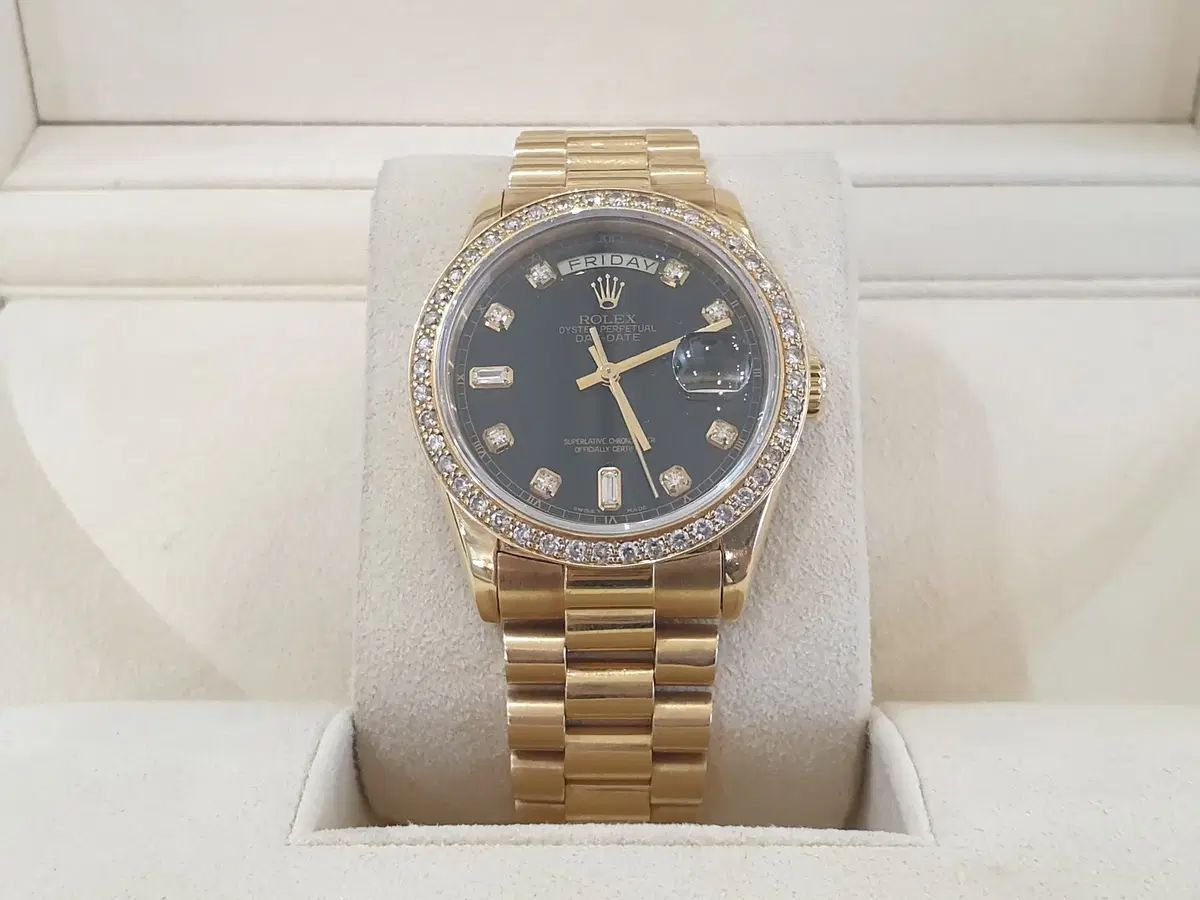 ROLEX デイデイト 18238 金無垢 丸のまま 黒文字盤 10P ベゼルダイヤモンド