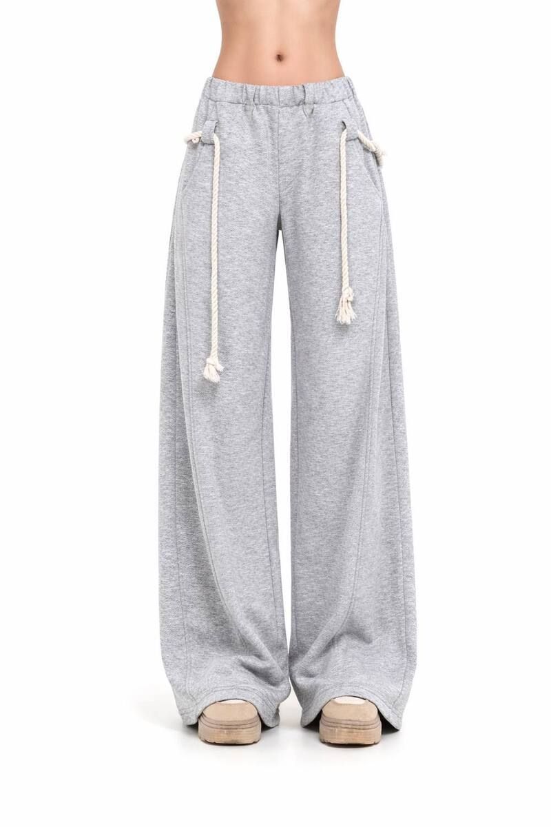 メガリテイラー レディース ボトムス カジュアルパンツ リラックスフィット MegaRetailer Unisex Relaxed Fit Barrel Pants Grey グレー