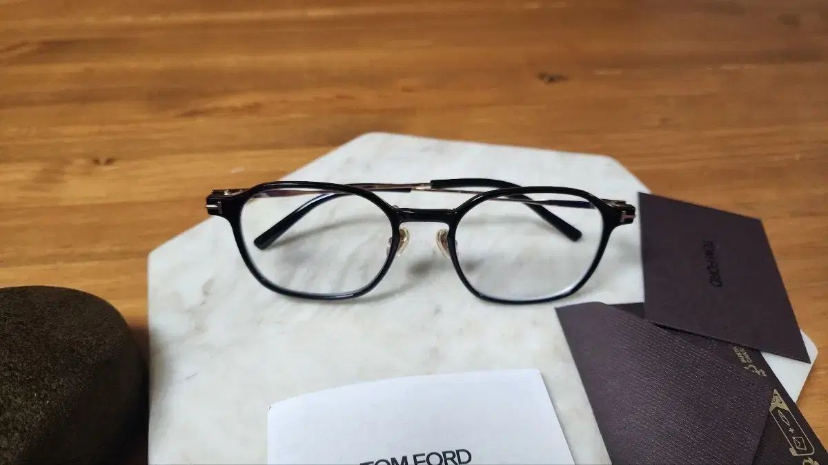 TOM FORD トムフォード メガネフレーム