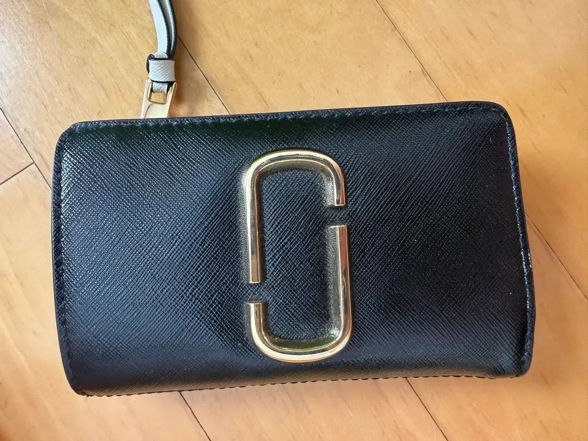MARCJACOBS（マークジェイコブス）中財布
