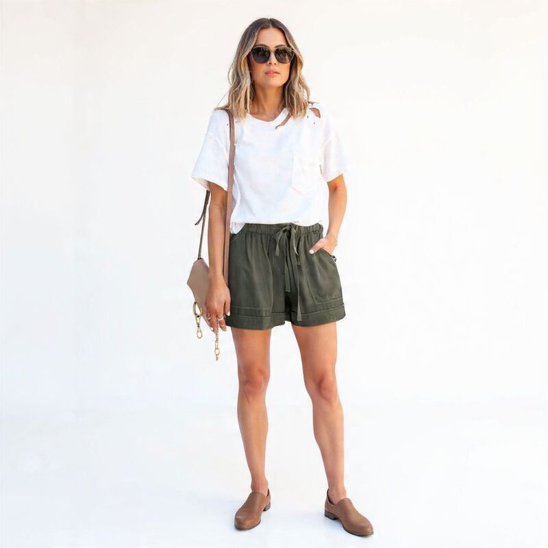 メガリテイラー レディース ボトムス ハーフパンツ・ショーツ ショートパンツ MegaRetailer Women Easy Fit Summer Pocket Shorts Green グリーン