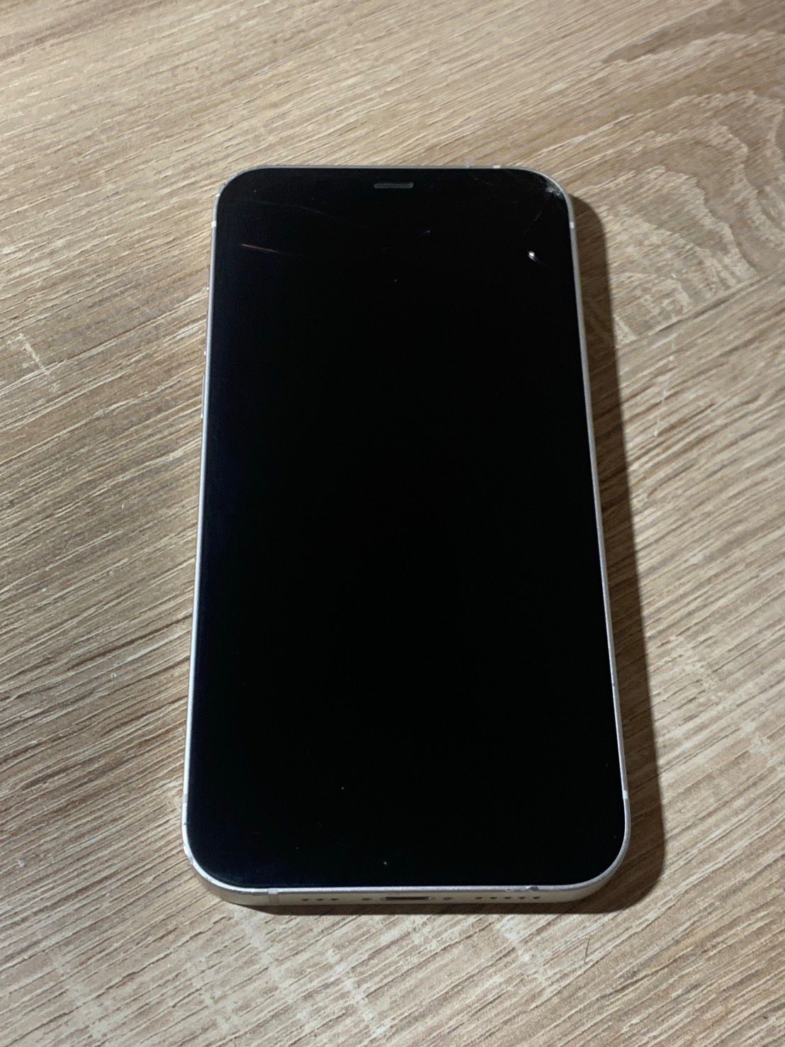1471 iPhone 12 64GB ホワイト ジャンク品【ネ】