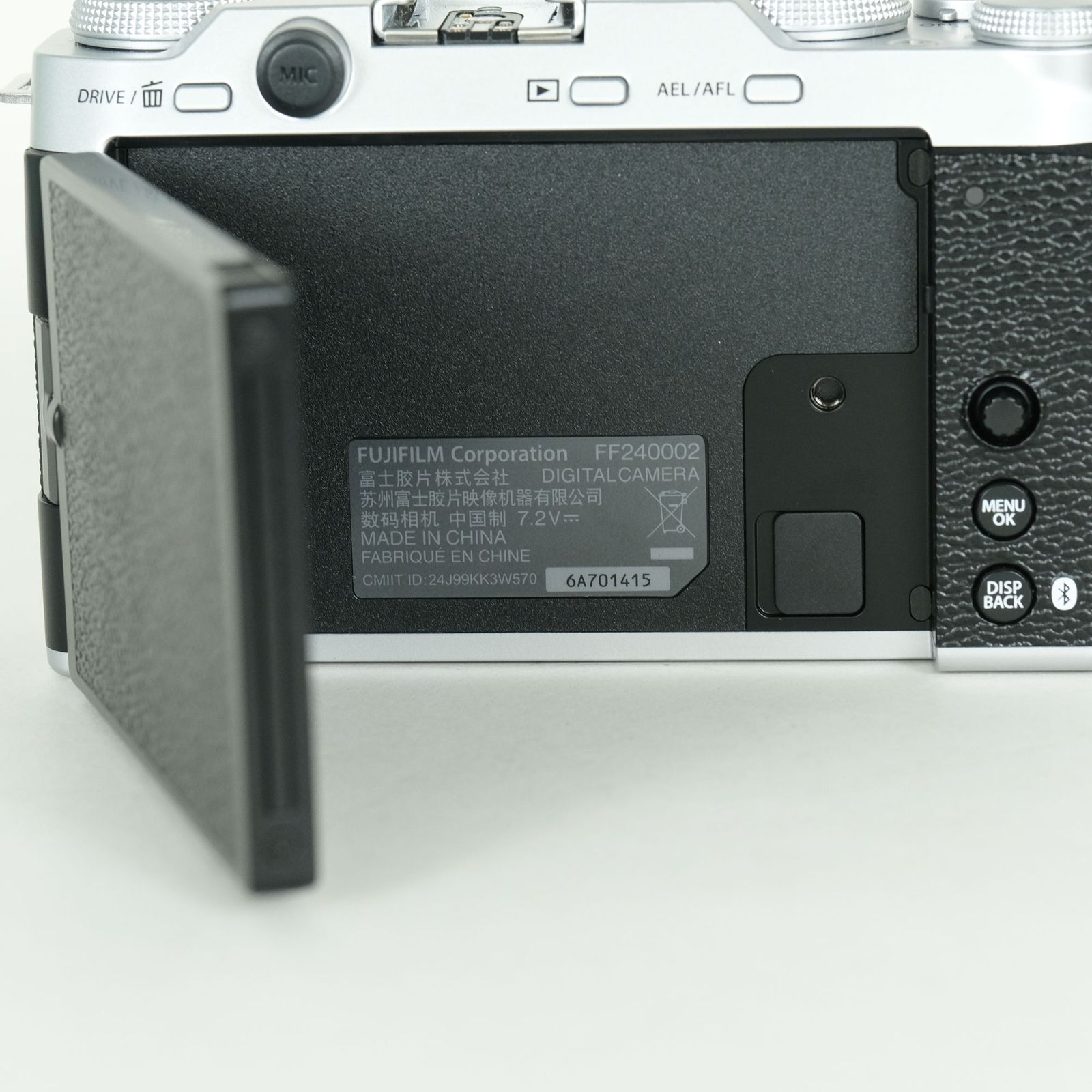 美品 | シャッター数945回] FUJIFILM X-M5 [ボディ シルバー