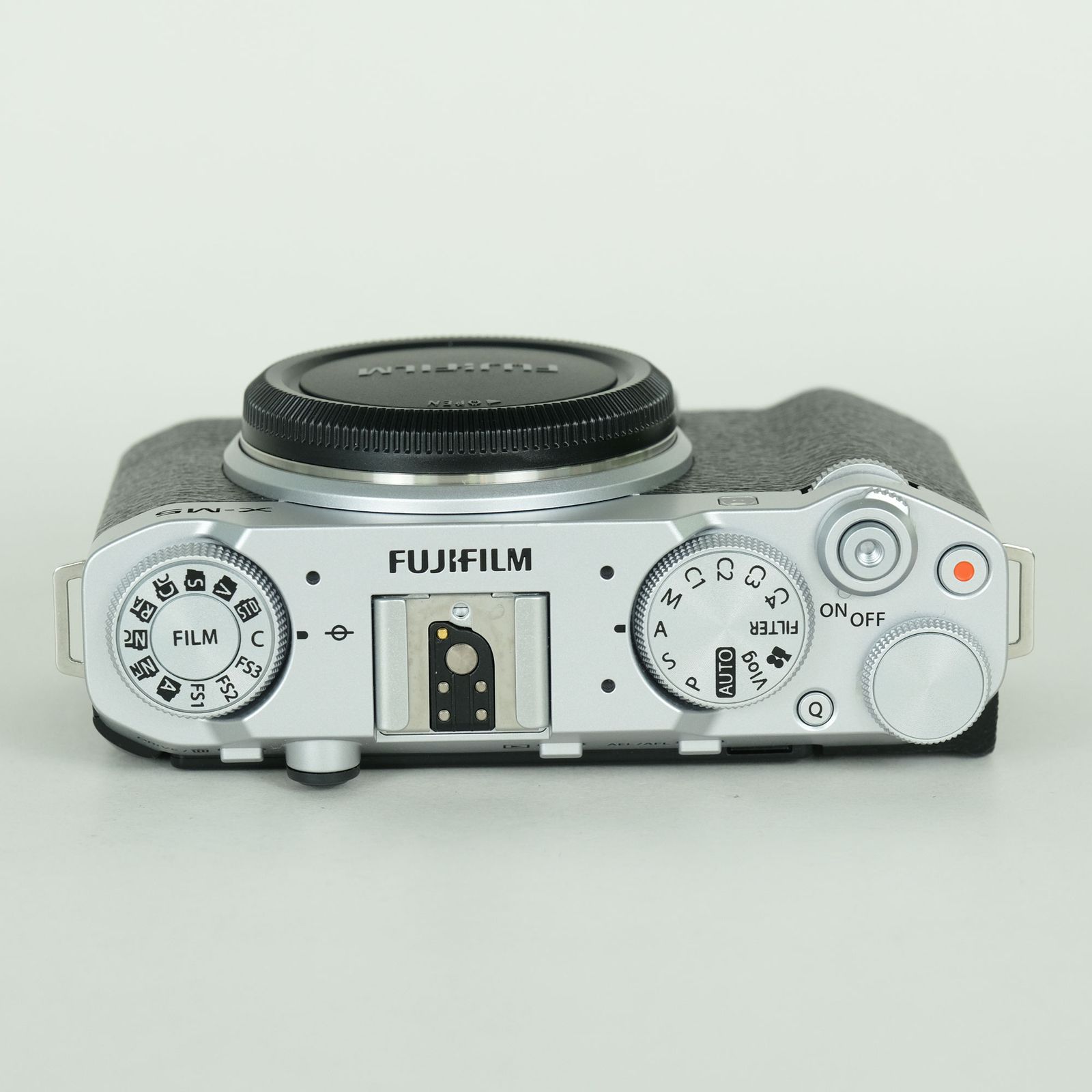 [美品 | シャッター数945回] FUJIFILM X-M5 [ボディ シルバー] | FUJIFILM Xマウント