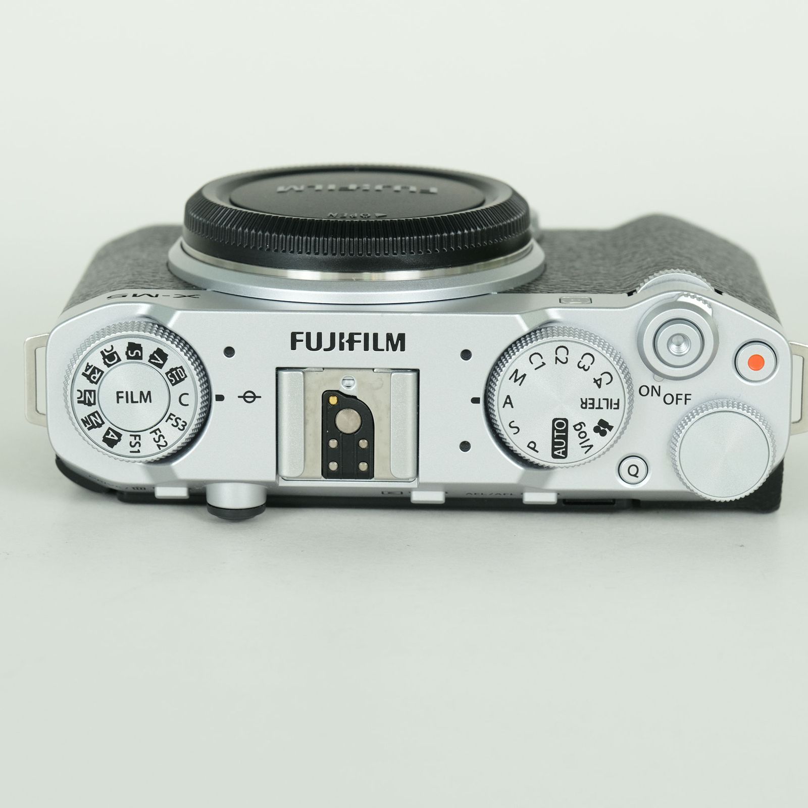 美品 | シャッター数945回] FUJIFILM X-M5 [ボディ シルバー