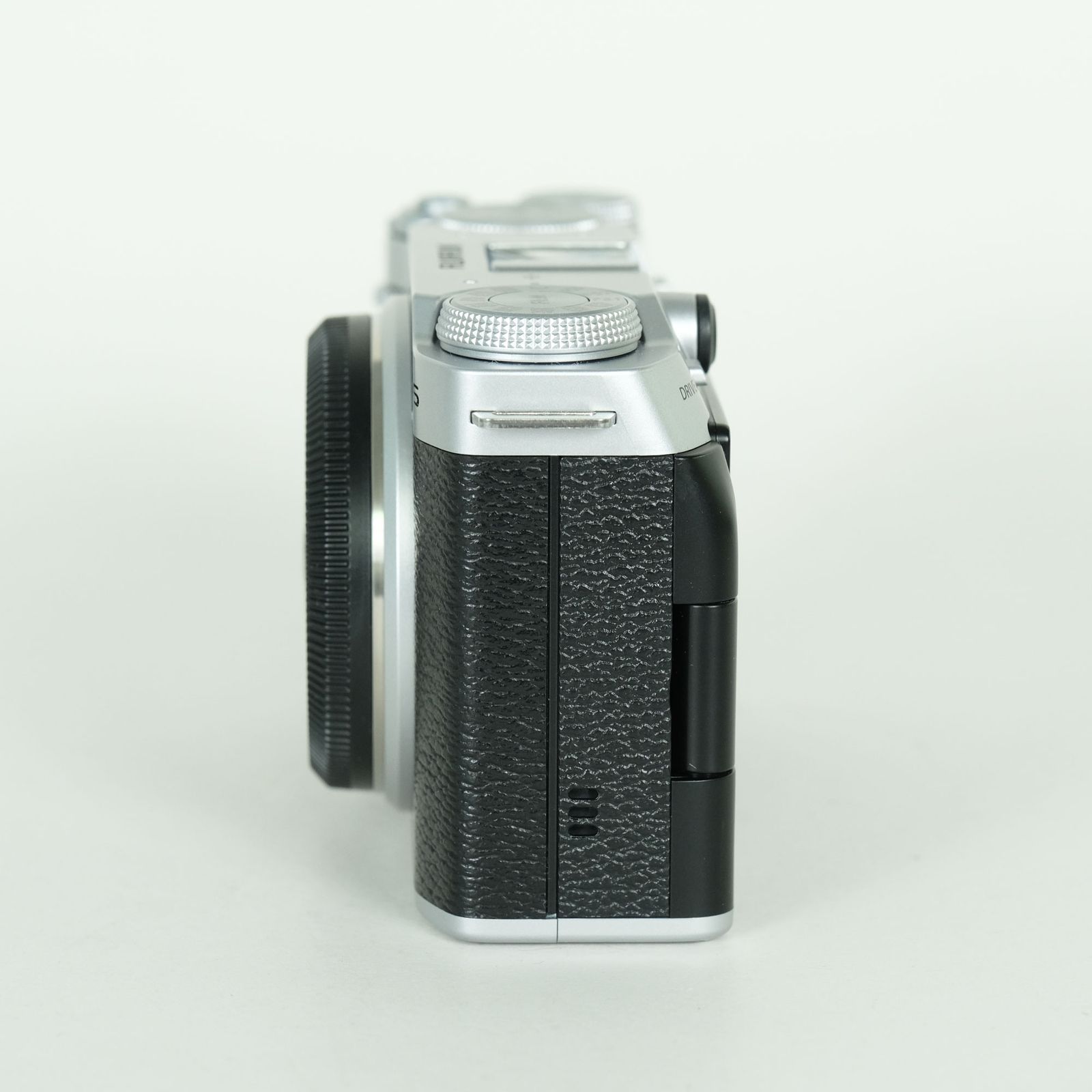 美品 | シャッター数945回] FUJIFILM X-M5 [ボディ シルバー