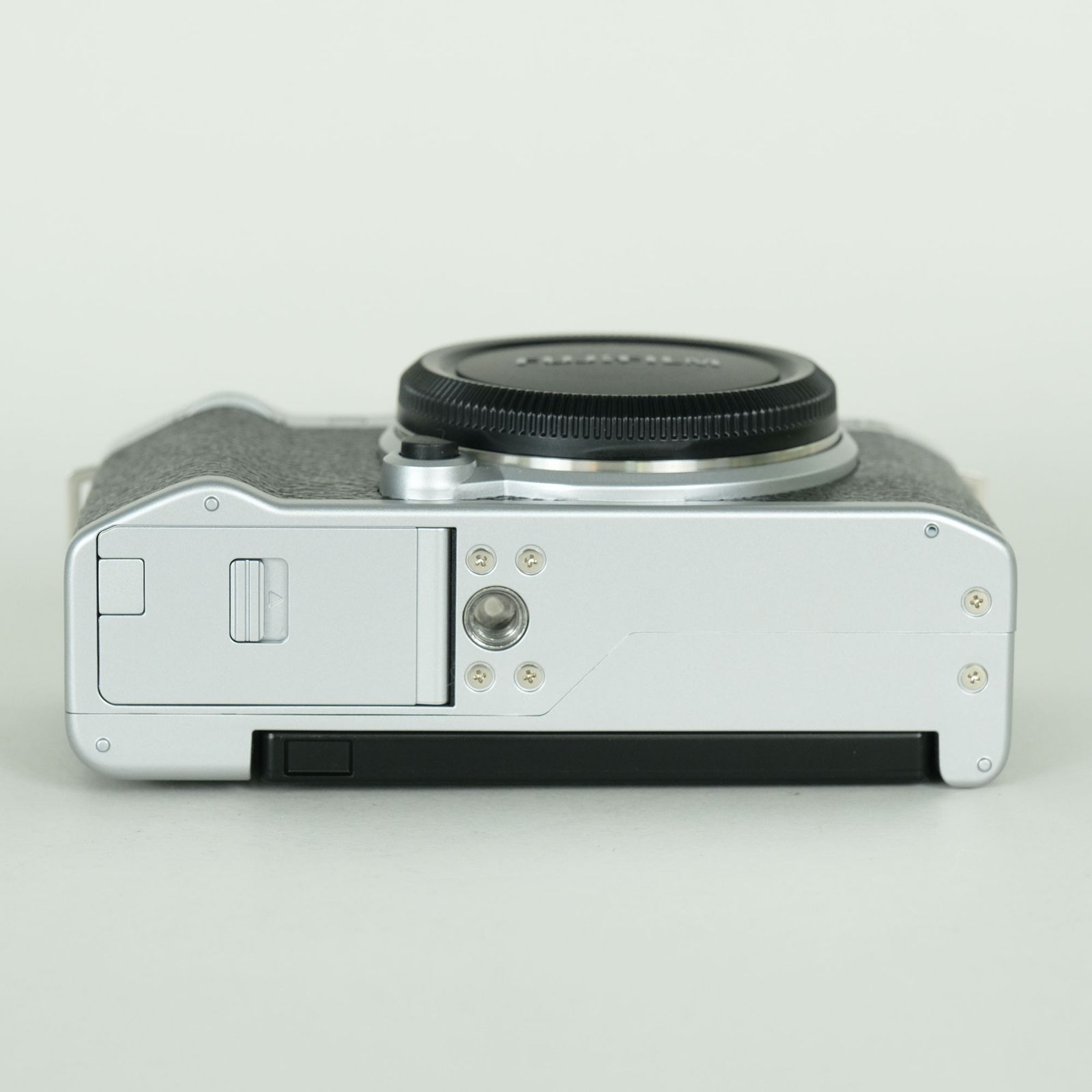 美品 | シャッター数945回] FUJIFILM X-M5 [ボディ シルバー