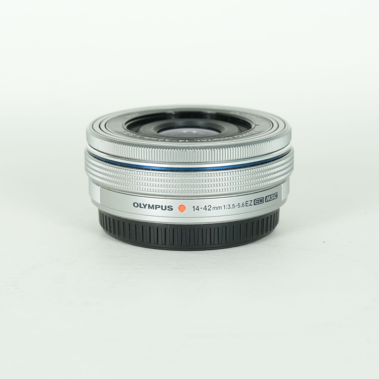 [並品] OLYMPUS M.ZUIKO DIGITAL ED 14-42mm F3.5-5.6 EZ シルバー | マイクロフォーサーズマウント
