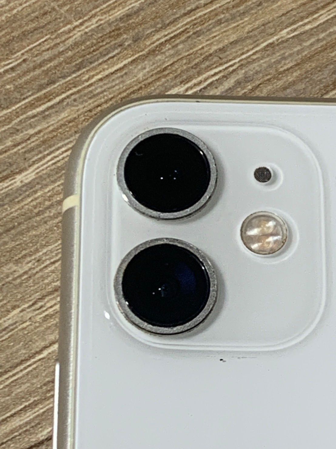 iPhone 11 128GB ホワイト ジャンク品 - メルカリ