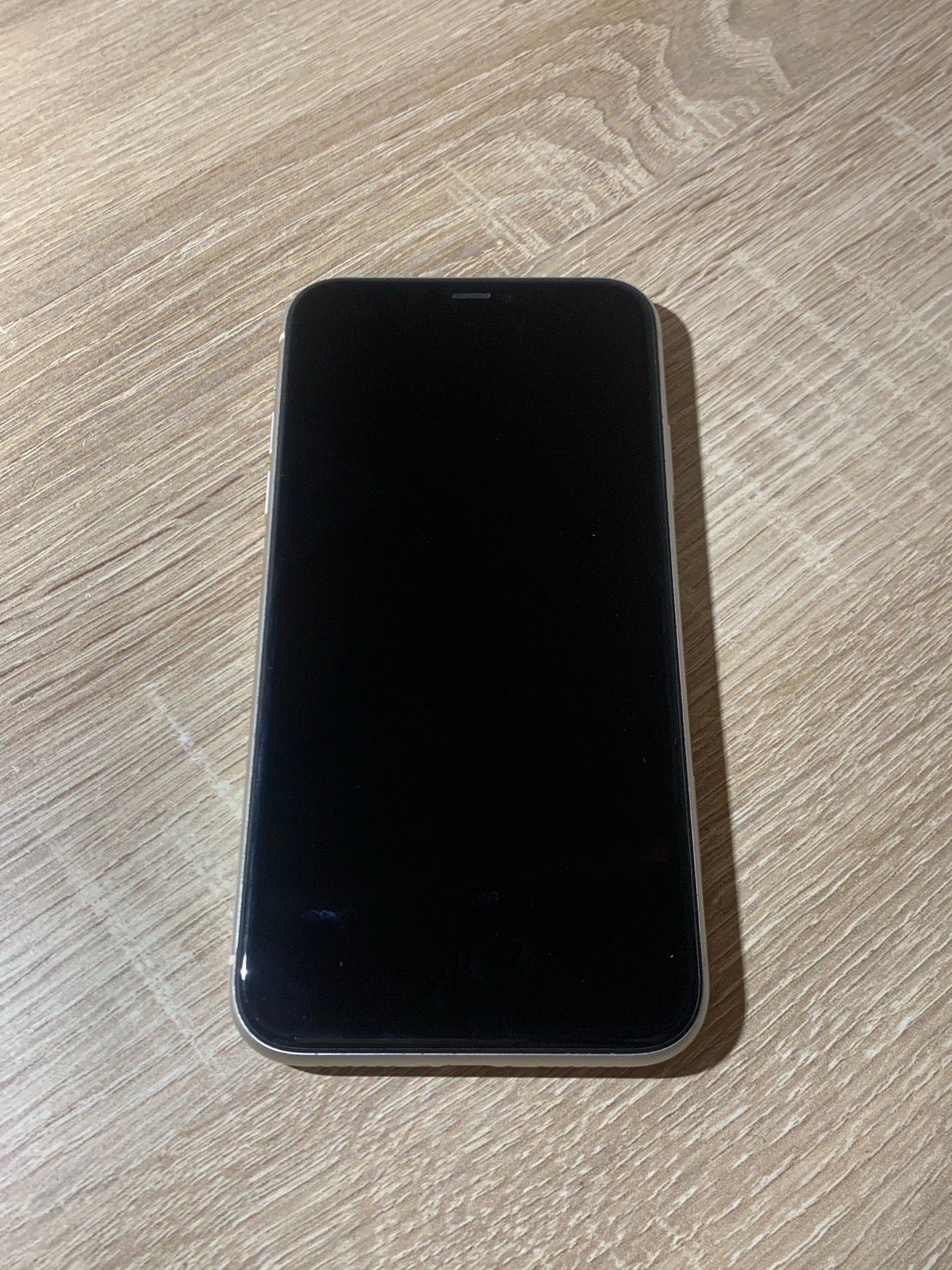 iPhone 11 128GB ホワイト ジャンク品 - メルカリ