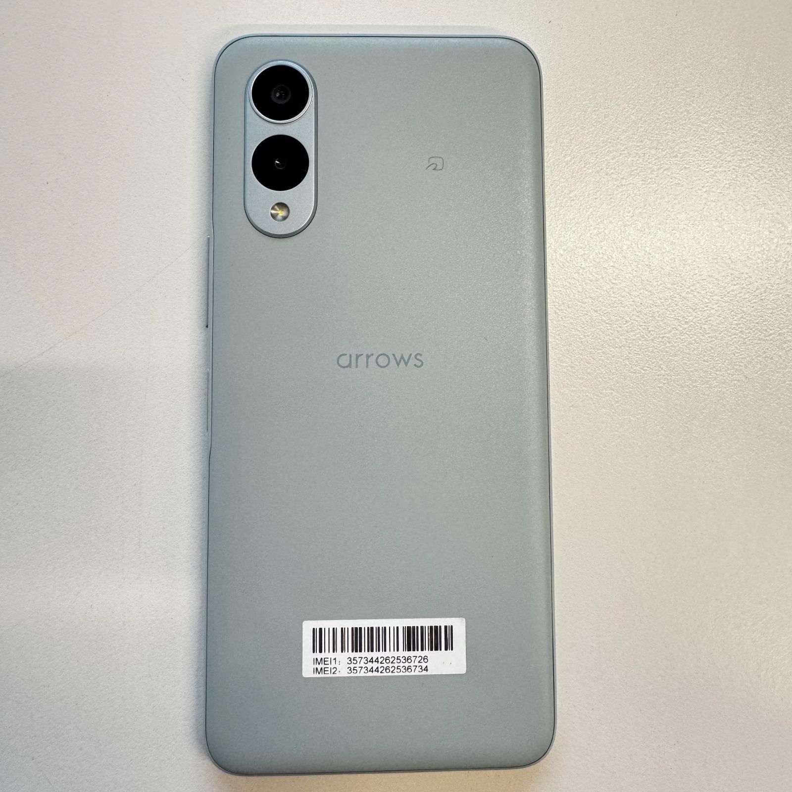 【新古品】au arrows We2 SIMフリー FCG02 64GB 4941787128302