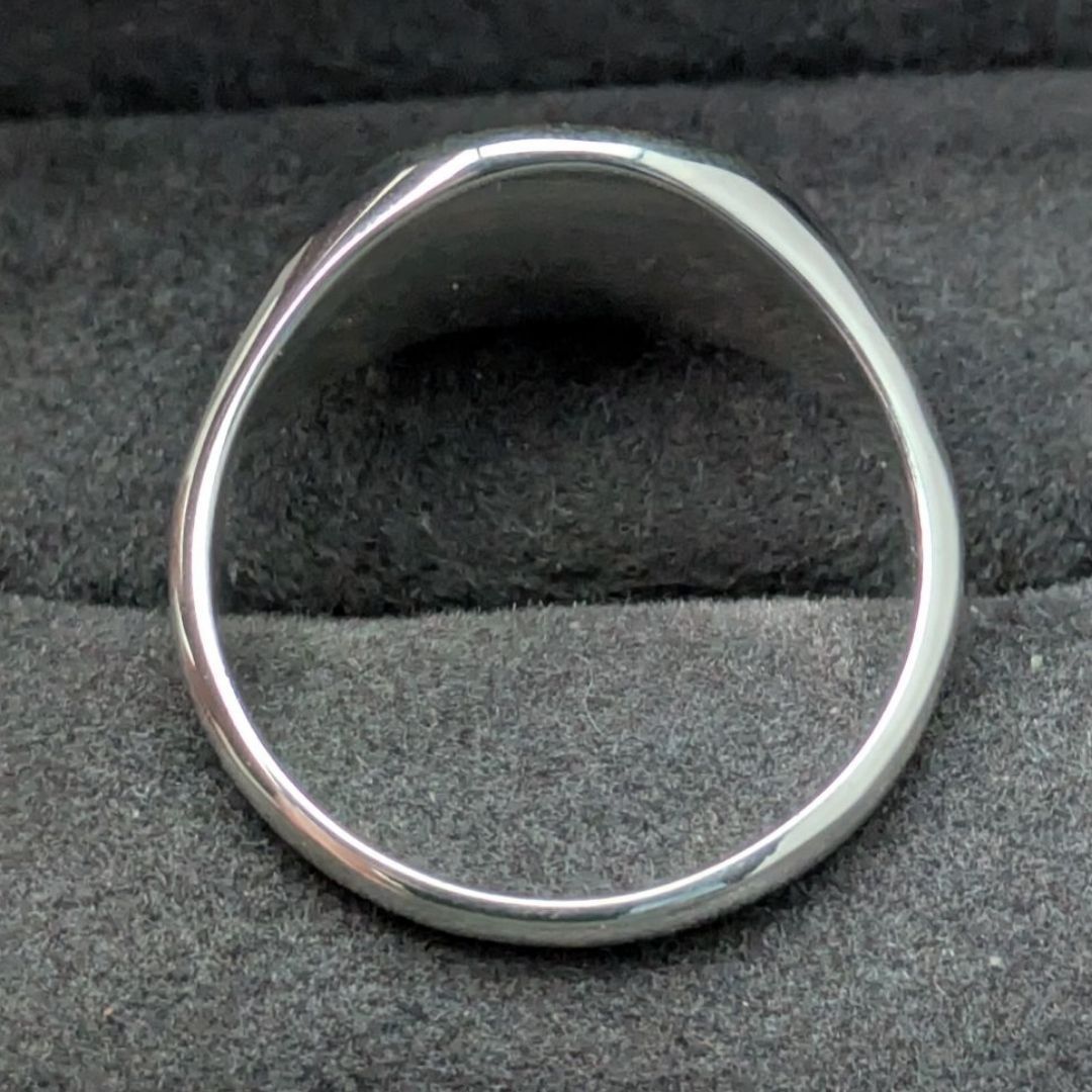 https://assets.mercari-shops-static.com/-/large/plain/2JSVxsS6i7nNYaNd5u9KDB.jpg@jpg