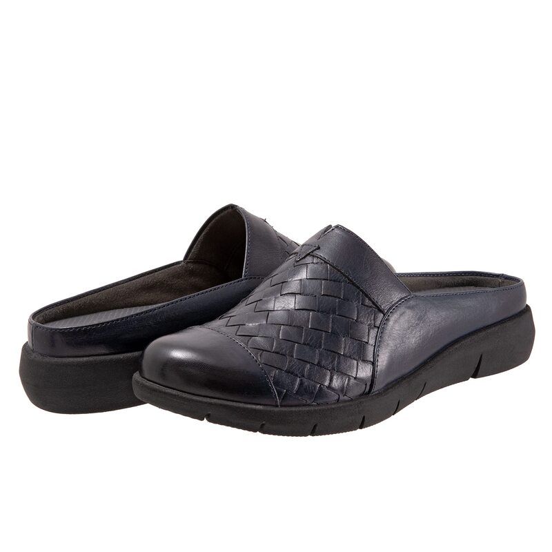 ソフトウォーク レディース シューズ スリッポン・ローファー SoftWalk San Marcos II Navy ネイビー 19,110円