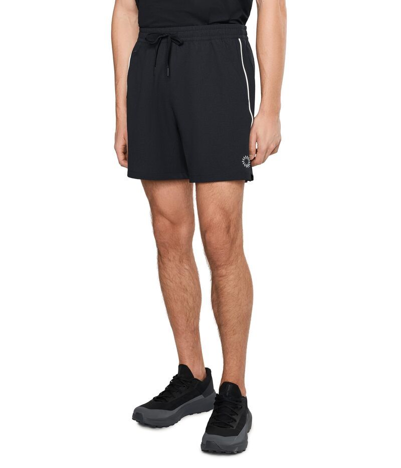 ブルックス メンズ ボトムス ハーフパンツ・ショーツ ショートパンツ Brooks Movement Shorts Black ブラック 15,895円