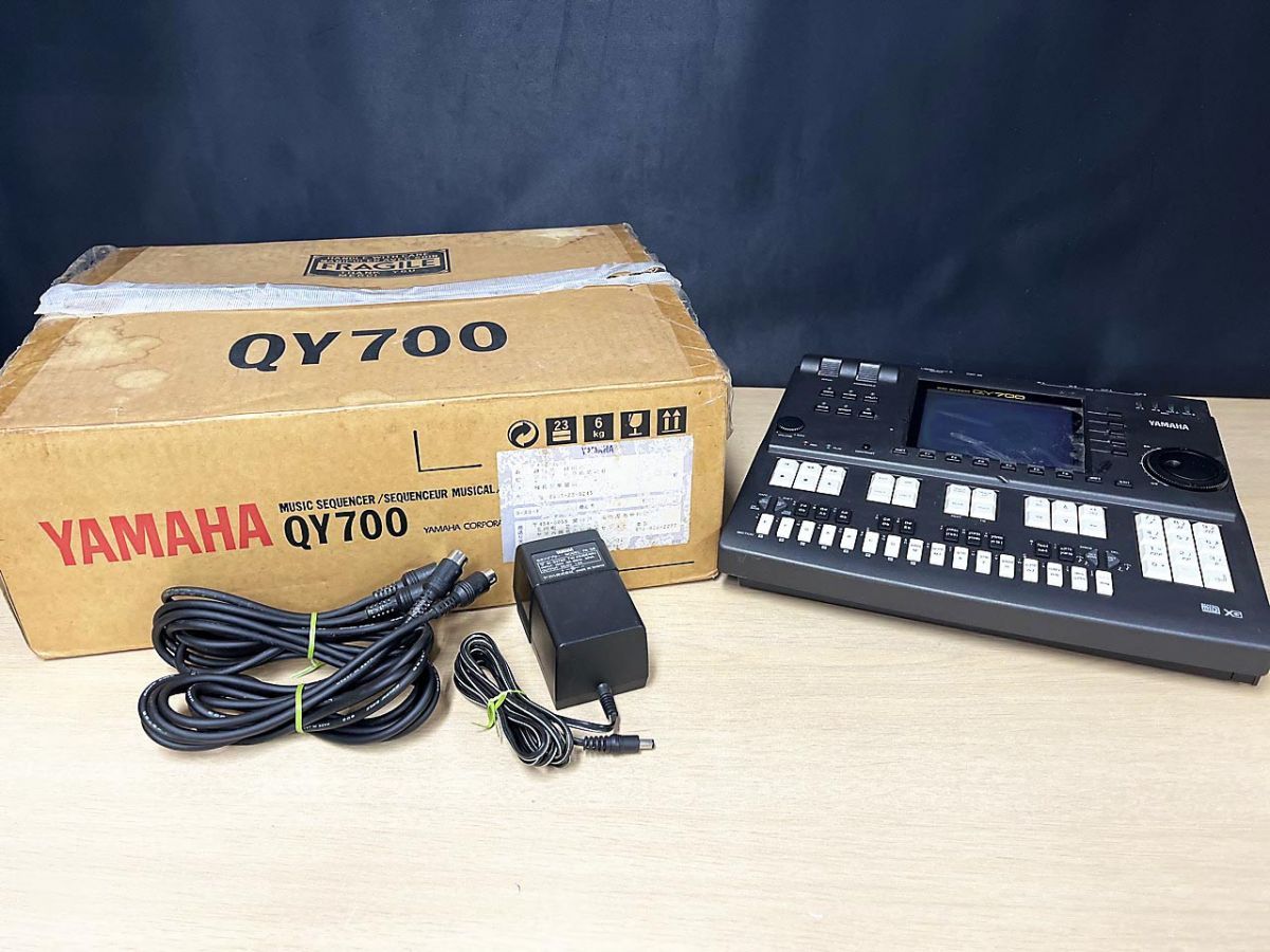 【ジャンク品】 YAMAHA ヤマハ ミュージック シーケンサー QY700 ★