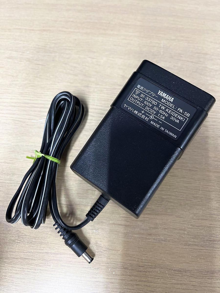 楽器・機材 ヤマハ YAMAHA QY700 シーケンサー アダプタ、専用バック付き