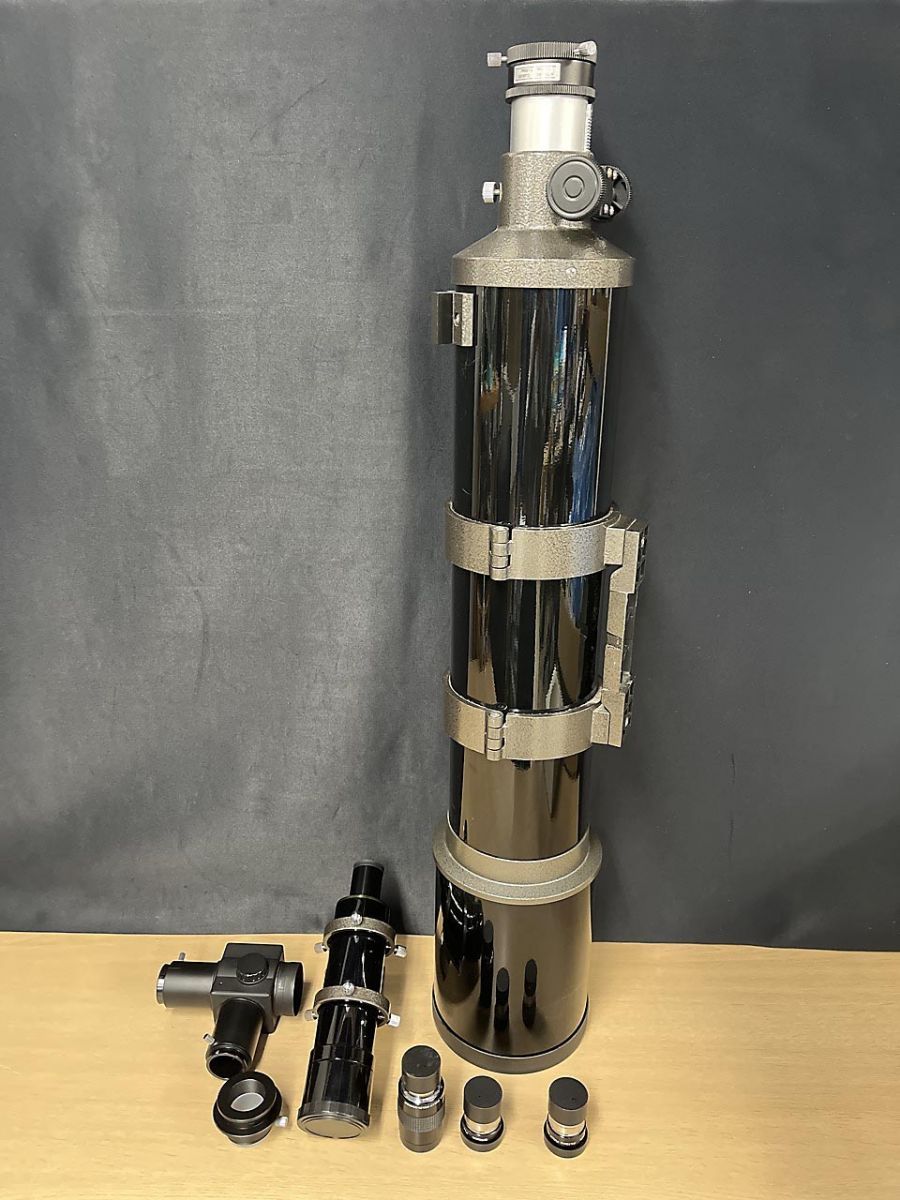 【ジャンク品】 詳細不明 ASTRONOMICAL TELESCOPE 天体望遠鏡 D=127mm F=820mm/Vixen 接眼レンズ アイピース まとめ ★