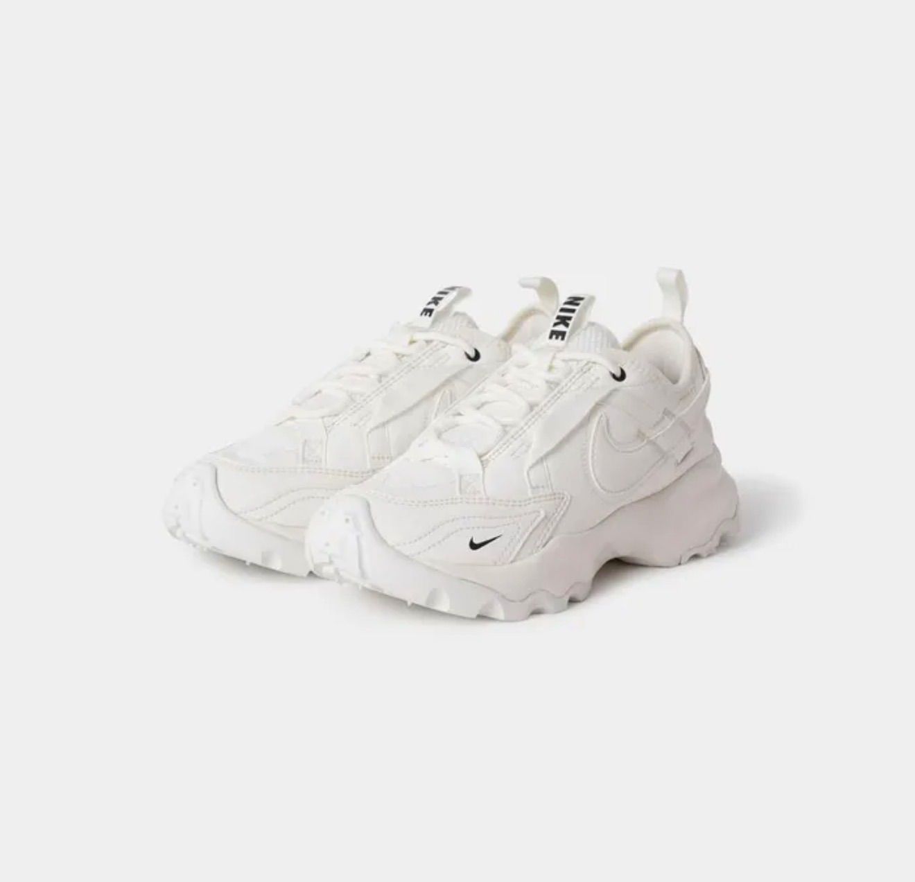 ☆ Nike ☆ W TC 7900 SUMMIT WHITE SAIL スニーカー 25.5cm